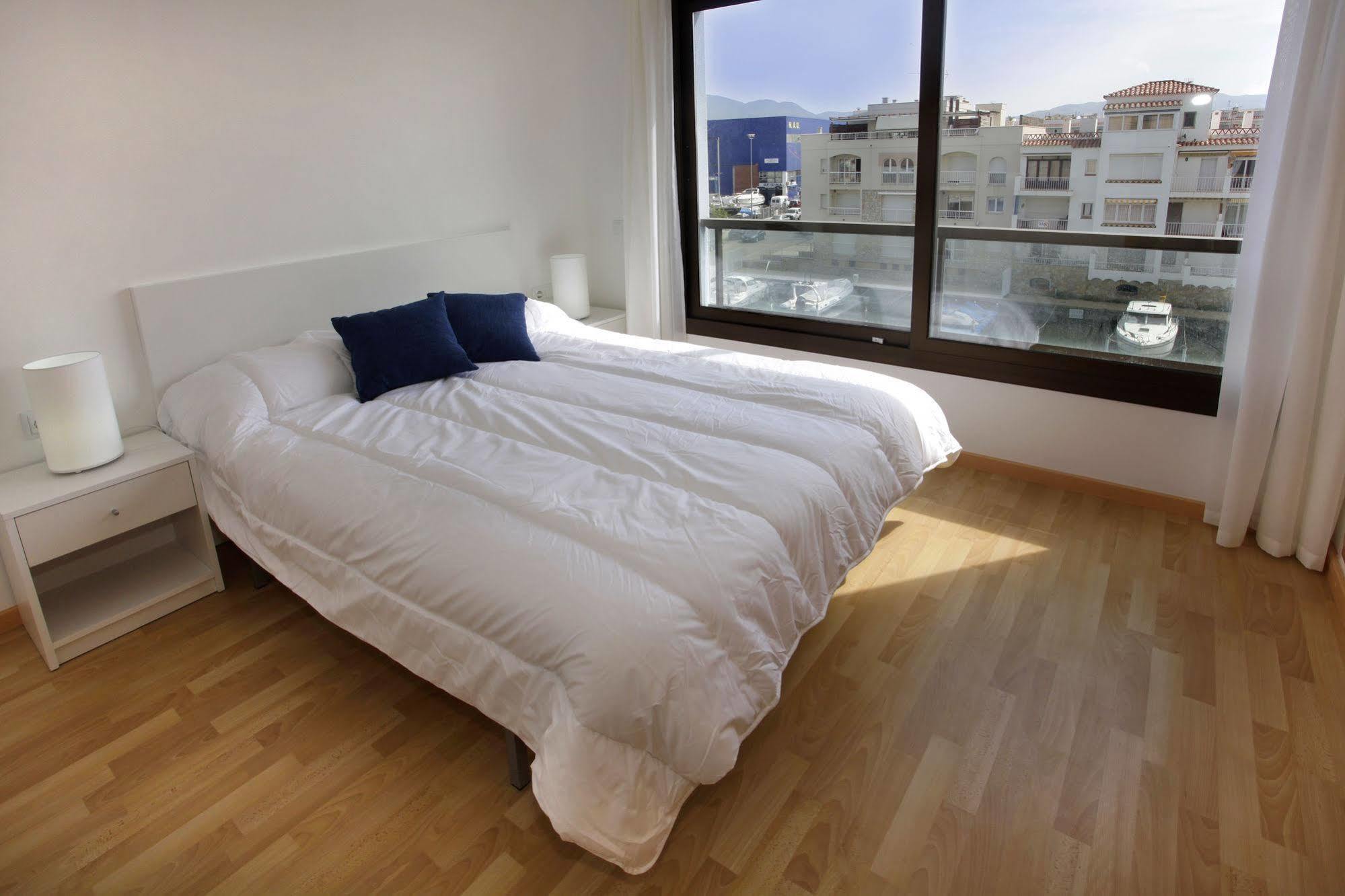 Pierre & Vacances Empuriabrava Bagian luar foto